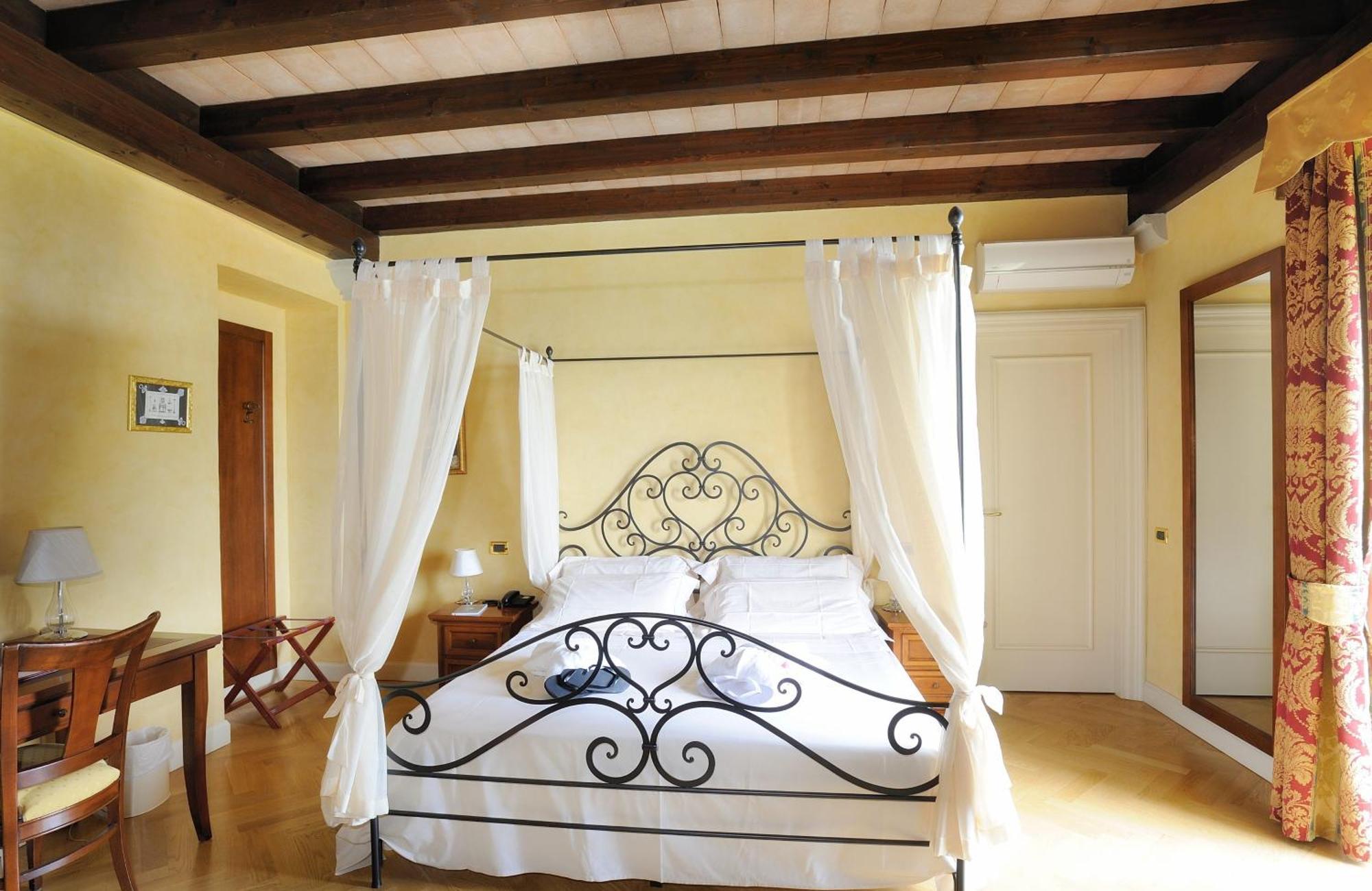 Relais La Colombara Spa & Wellness Travo ภายนอก รูปภาพ