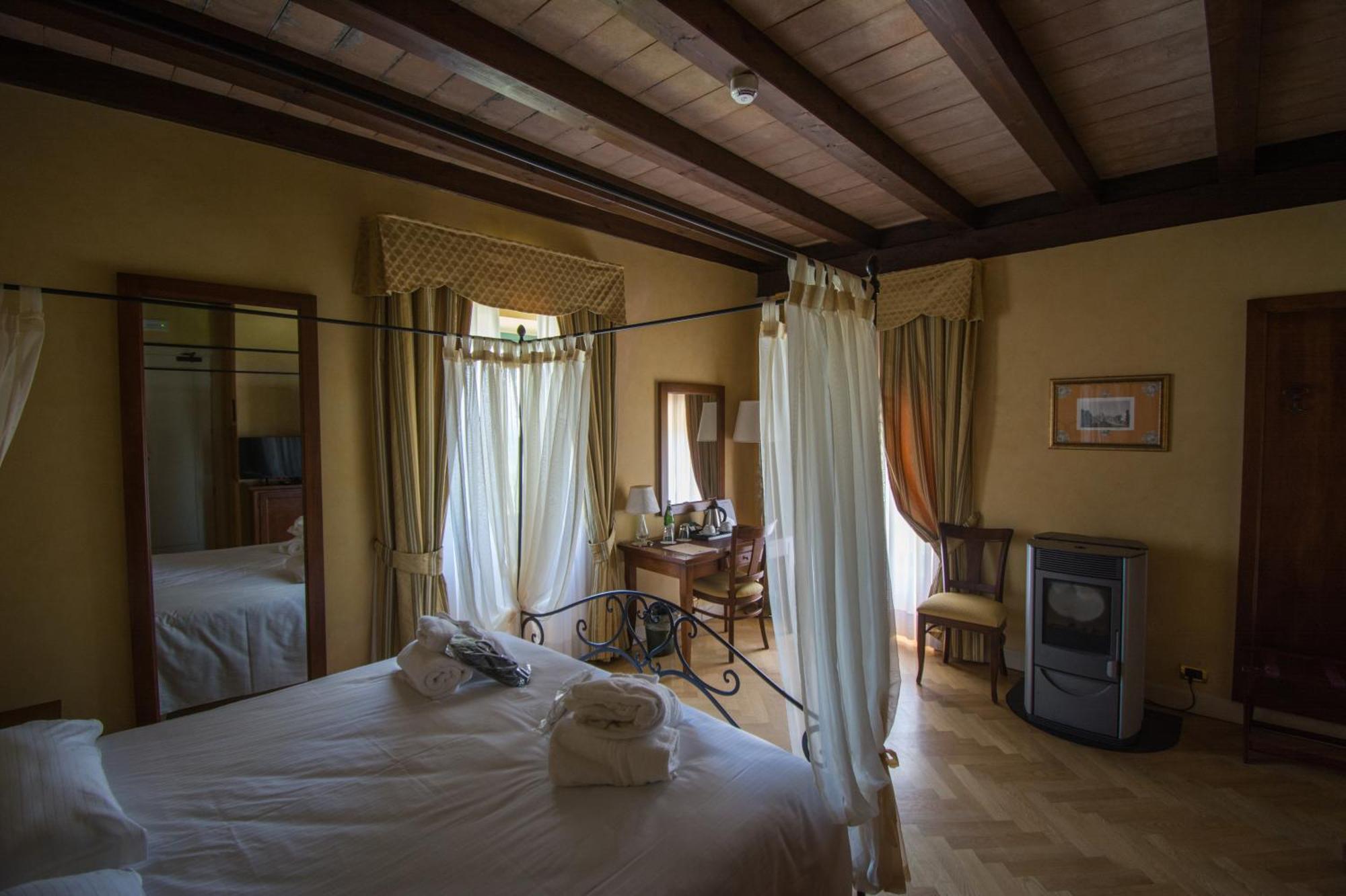 Relais La Colombara Spa & Wellness Travo ภายนอก รูปภาพ